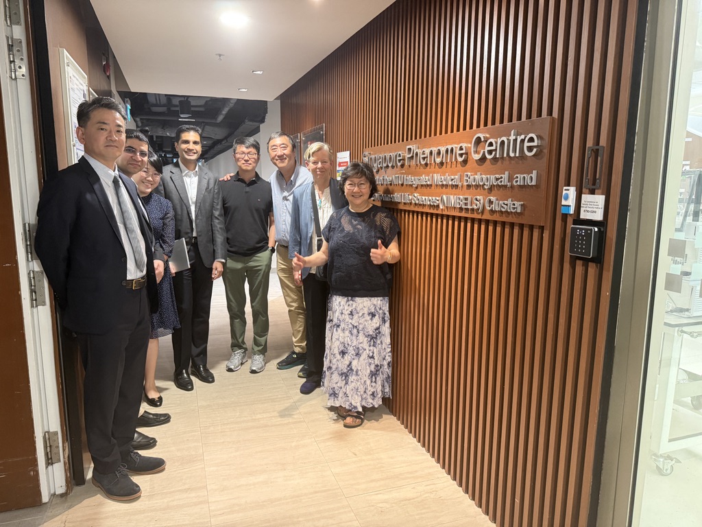 2026/8/18 NTU BOT members and LKC leadership visit SPC